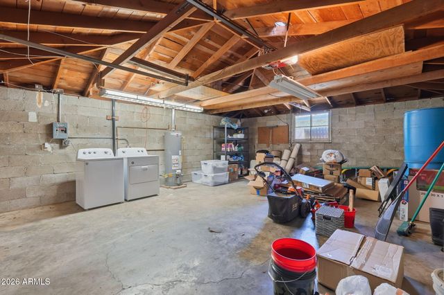 6 N FRASER Drive E, Mesa, AZ 85203