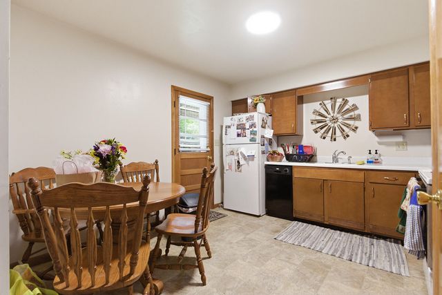 805 S FAIRVIEW RD, Columbia, MO 65203