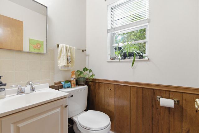 805 S FAIRVIEW RD, Columbia, MO 65203