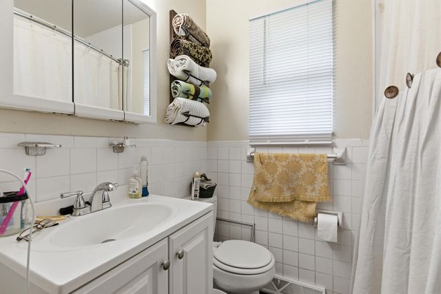 805 S FAIRVIEW RD, Columbia, MO 65203