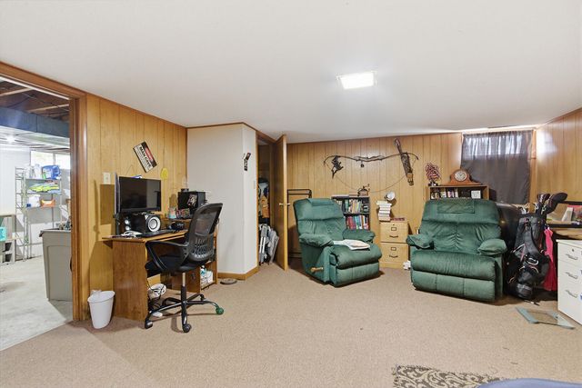 805 S FAIRVIEW RD, Columbia, MO 65203