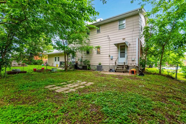 805 S FAIRVIEW RD, Columbia, MO 65203
