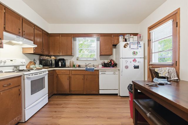 805 S FAIRVIEW RD, Columbia, MO 65203