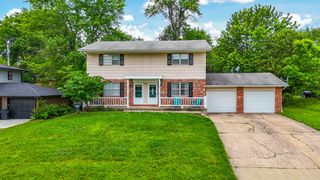 805 S FAIRVIEW RD, Columbia, MO 65203