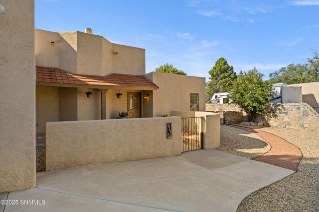 1545 Karrie Lane, Las Cruces, NM 88007
