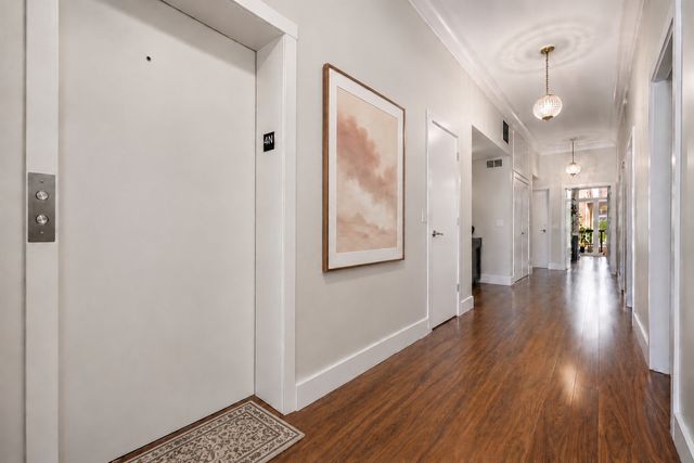 16 N Carpenter Street 4N, Chicago, IL 60607