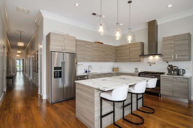 16 N Carpenter Street 4N, Chicago, IL 60607