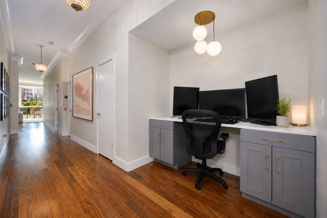 16 N Carpenter Street 4N, Chicago, IL 60607