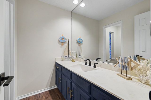 2304 Dove Meadow Court, Grapevine, TX 76051