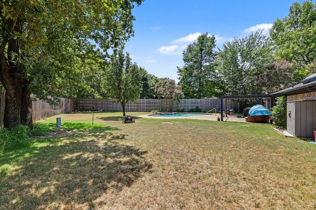2304 Dove Meadow Court, Grapevine, TX 76051