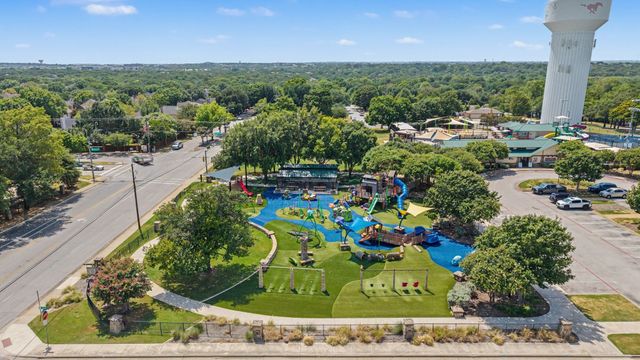 2304 Dove Meadow Court, Grapevine, TX 76051