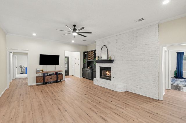 2304 Dove Meadow Court, Grapevine, TX 76051