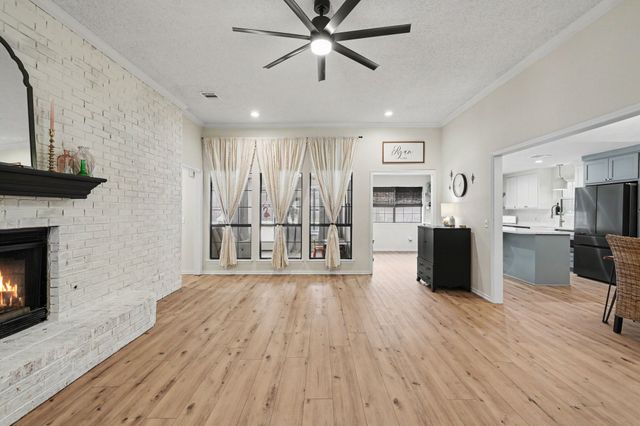 2304 Dove Meadow Court, Grapevine, TX 76051