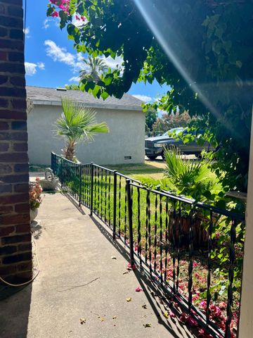 2101 Parr Ave, Modesto, CA 95358