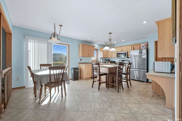 3113 Pinoak Court, Fort Wayne, IN 46814