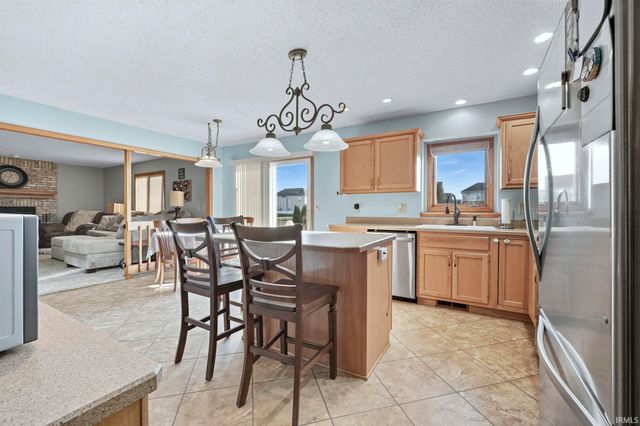 3113 Pinoak Court, Fort Wayne, IN 46814