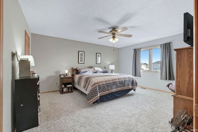 3113 Pinoak Court, Fort Wayne, IN 46814