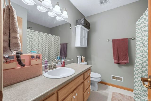 3113 Pinoak Court, Fort Wayne, IN 46814