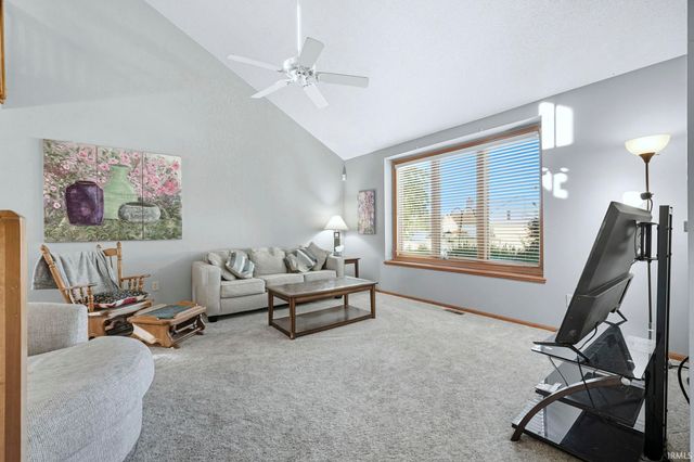 3113 Pinoak Court, Fort Wayne, IN 46814