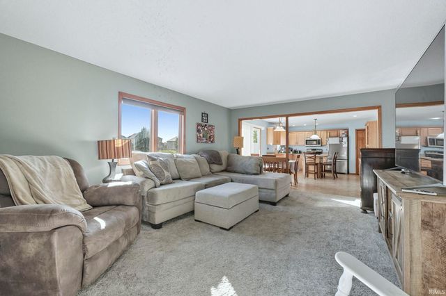 3113 Pinoak Court, Fort Wayne, IN 46814