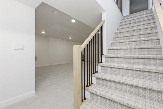 N8860 KILLARNEY WAY, Menasha, WI 54952