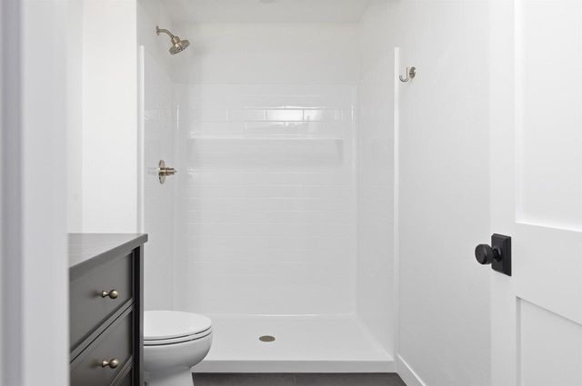 N8860 KILLARNEY WAY, Menasha, WI 54952