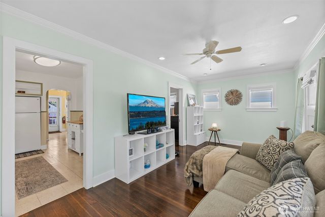 2121 5th Street, Bremerton, WA 98312