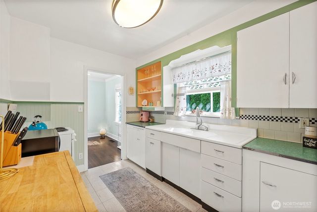 2121 5th Street, Bremerton, WA 98312