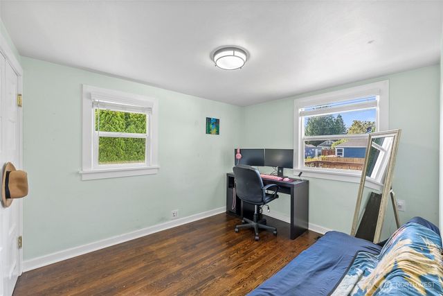 2121 5th Street, Bremerton, WA 98312