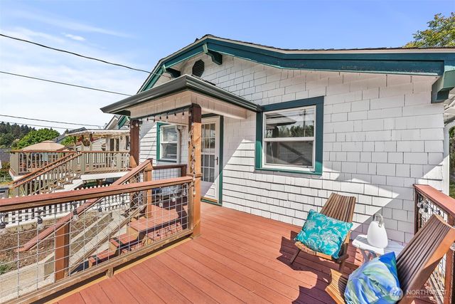 2121 5th Street, Bremerton, WA 98312