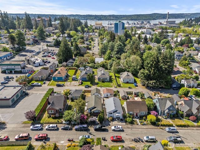2121 5th Street, Bremerton, WA 98312