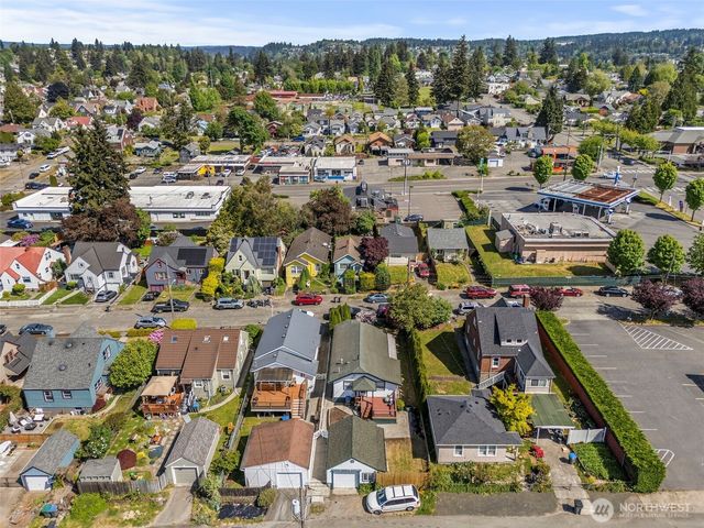 2121 5th Street, Bremerton, WA 98312