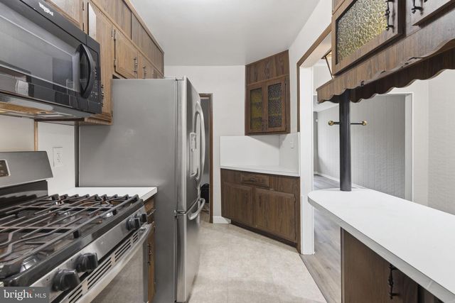 6826 BOSTON AVE, Baltimore, MD 21222