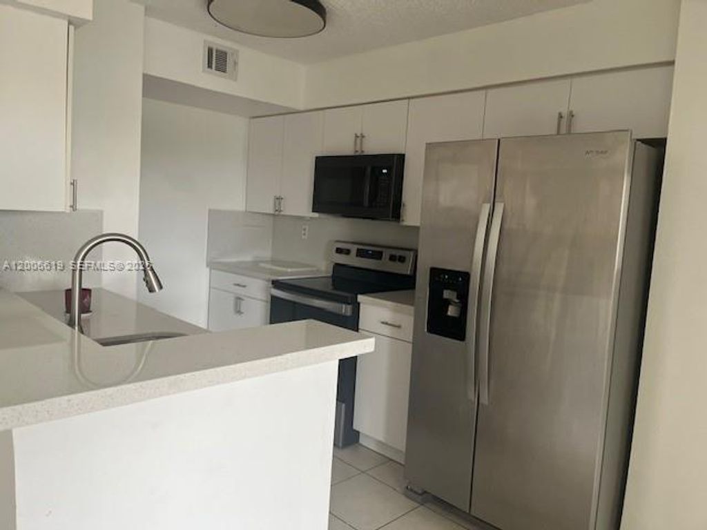 15231 SW 80th Street 503, Miami, FL 33193