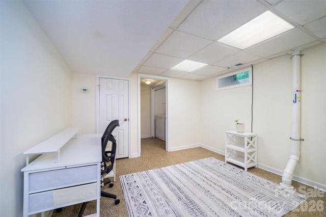 913 Dorothy Street, Hendersonville, NC 28791