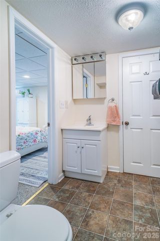 913 Dorothy Street, Hendersonville, NC 28791
