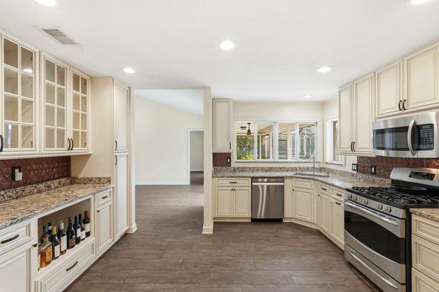 31 CHEROKEE COURT W, Palm Coast, FL 32137