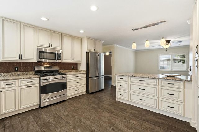 31 CHEROKEE COURT W, Palm Coast, FL 32137