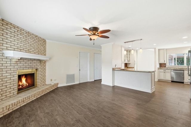 31 CHEROKEE COURT W, Palm Coast, FL 32137