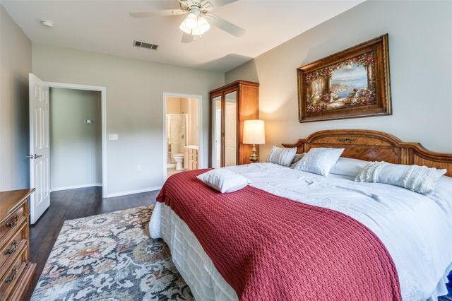 203 Essex LN, Georgetown, TX 78633