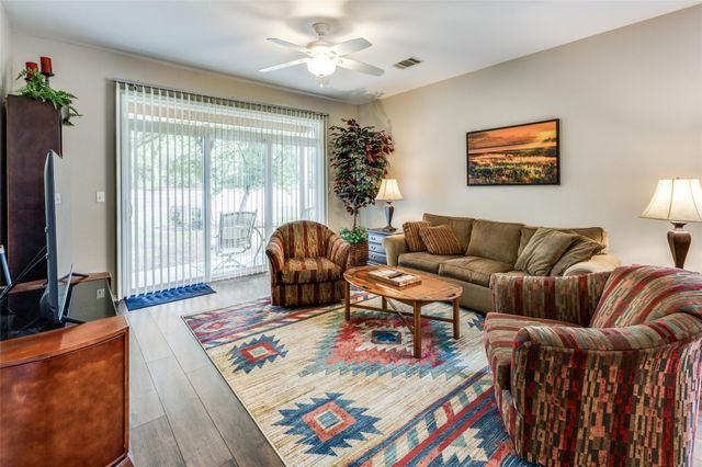 203 Essex LN, Georgetown, TX 78633