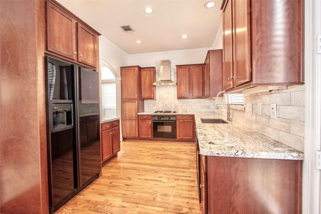 4010 Gibson Street, Houston, TX 77007