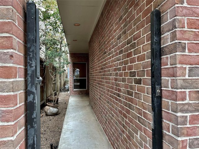 4010 Gibson Street, Houston, TX 77007