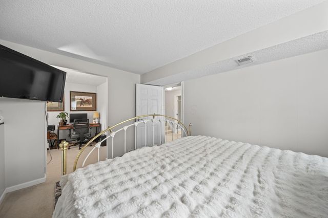 1821 Linkton Drive, Powell, OH 43065
