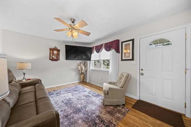 1821 Linkton Drive, Powell, OH 43065