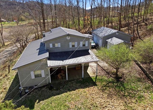 535 County Road 104, Chesapeake, OH 45619