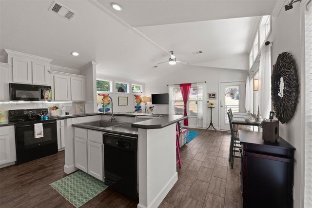 138 Rum Cay Court, Point Blank, TX 77364