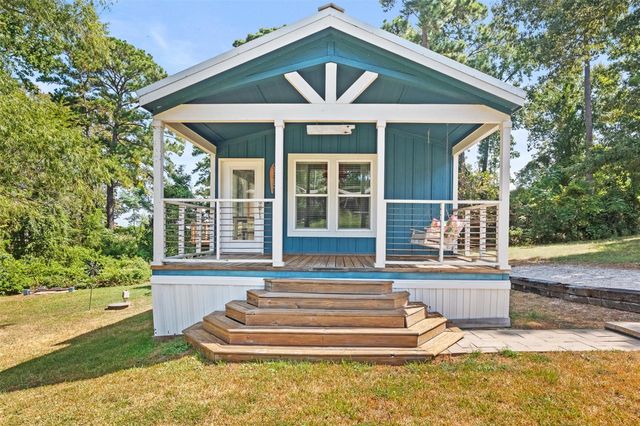 138 Rum Cay Court, Point Blank, TX 77364