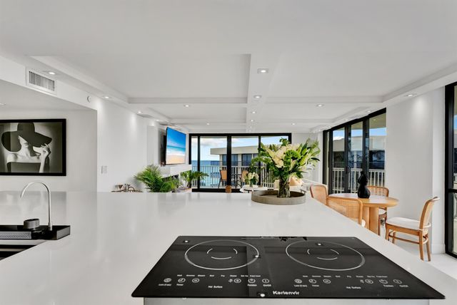 3360 S Ocean Boulevard 5 G Ii, Palm Beach, FL 33480