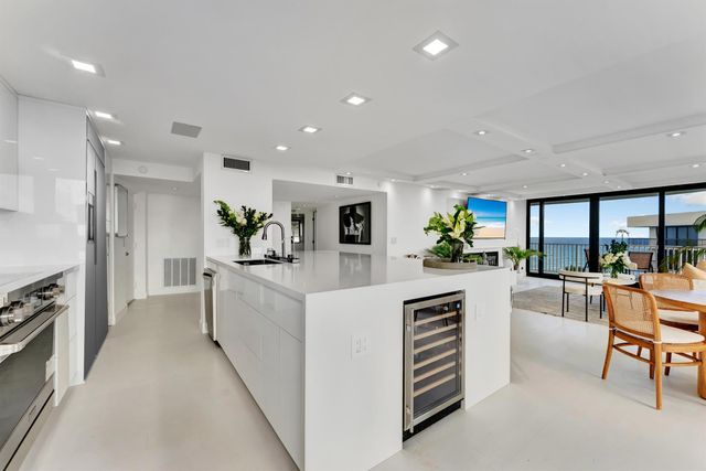 3360 S Ocean Boulevard 5 G Ii, Palm Beach, FL 33480